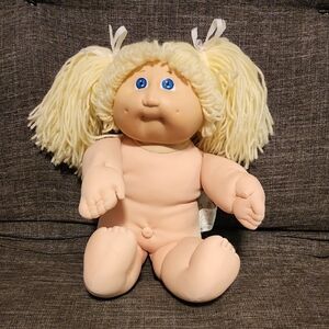 Vintage 1978 Blonde Hair Blue-Eyed Girl Cabbage Patch Kids Doll